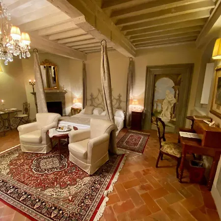 La Corte Di Ambra Bed and Breakfast 4*