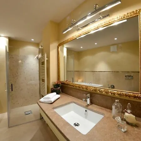 La Corte Di Ambra Couette-café Cortone