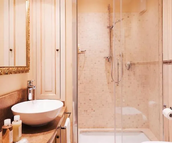 La Corte Di Ambra Bed & Breakfast 4*