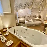 Frühstückspension La Corte Di Ambra 4*