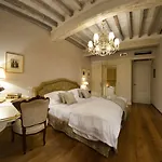 La Corte Di Ambra