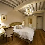 Frühstückspension La Corte Di Ambra 4*