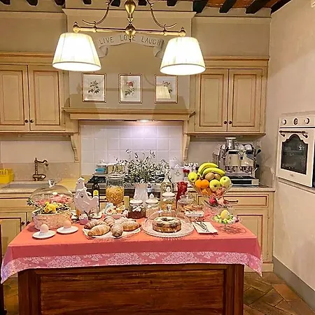 La Corte Di Ambra Bed & Breakfast 4*