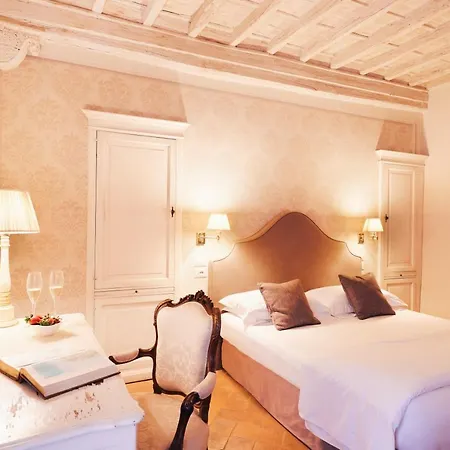 住宿加早餐酒店 琥珀法院酒店 哥尔顿