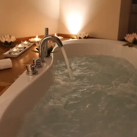 琥珀法院酒店 哥尔顿