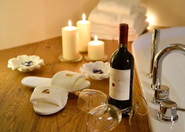 Bed & Breakfast La Corte Di Ambra 4*